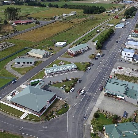Tui Base Camp Hotel Tuatapere ภายนอก รูปภาพ